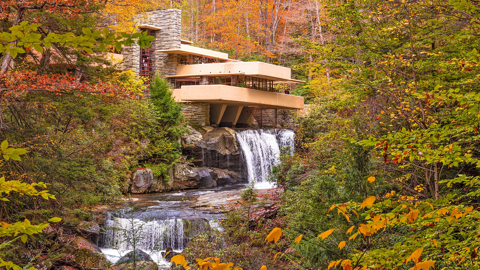 Frank Lloyd Wright Houses Near our Deep Creek Lake Hotel