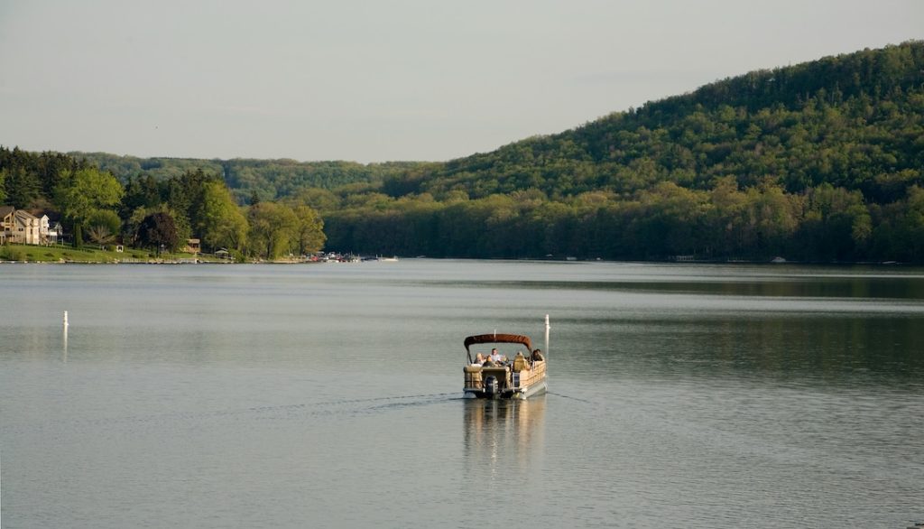 Deep Creek Lake Boat Rentals