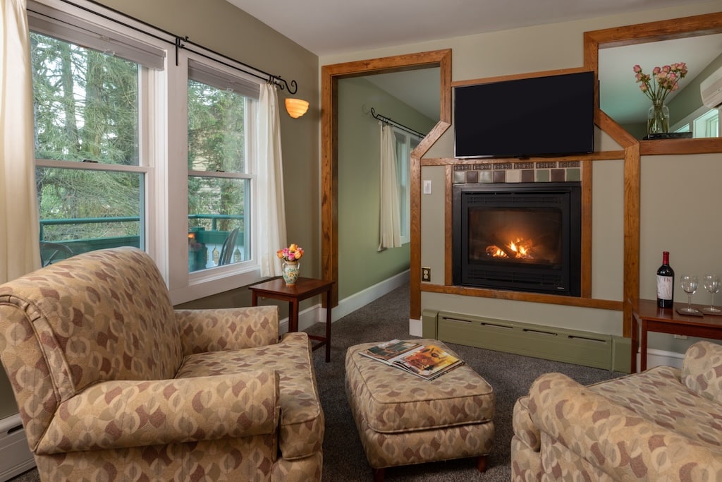 One of the best Deep Creek Lake Hotels for winter lodging