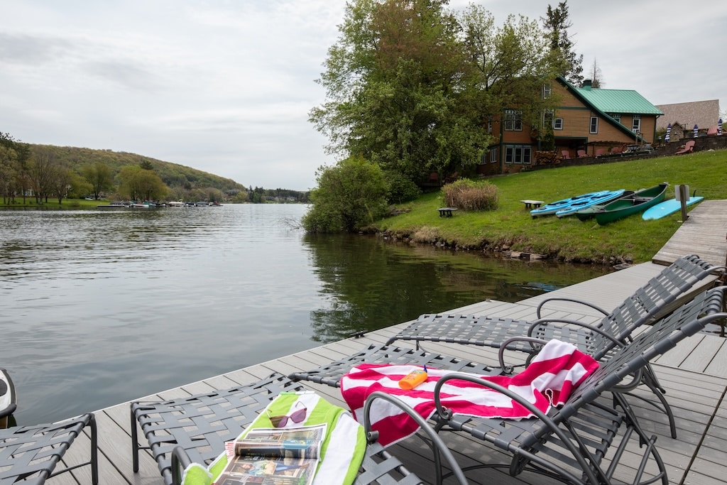 Weekend Trips From Pittsburgh and the best place to stay at Deep Creek Lake