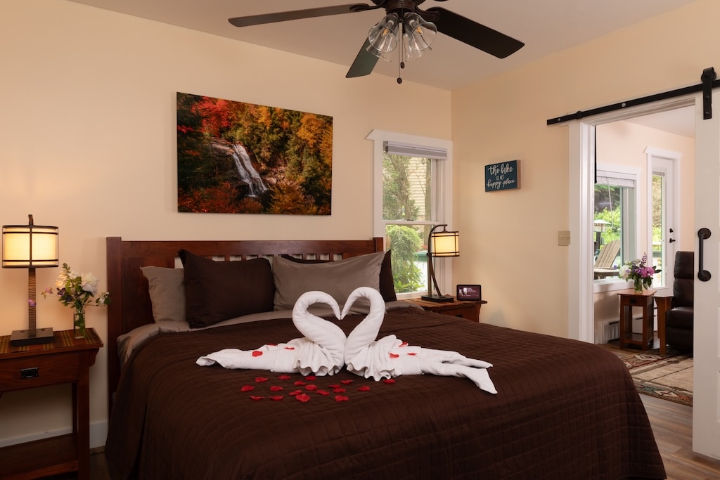 After a day exploring the Deep Creek Hiking trails, head to our hotel and lodging property on Deep Creek lake, the Innkeepers flat pictured here