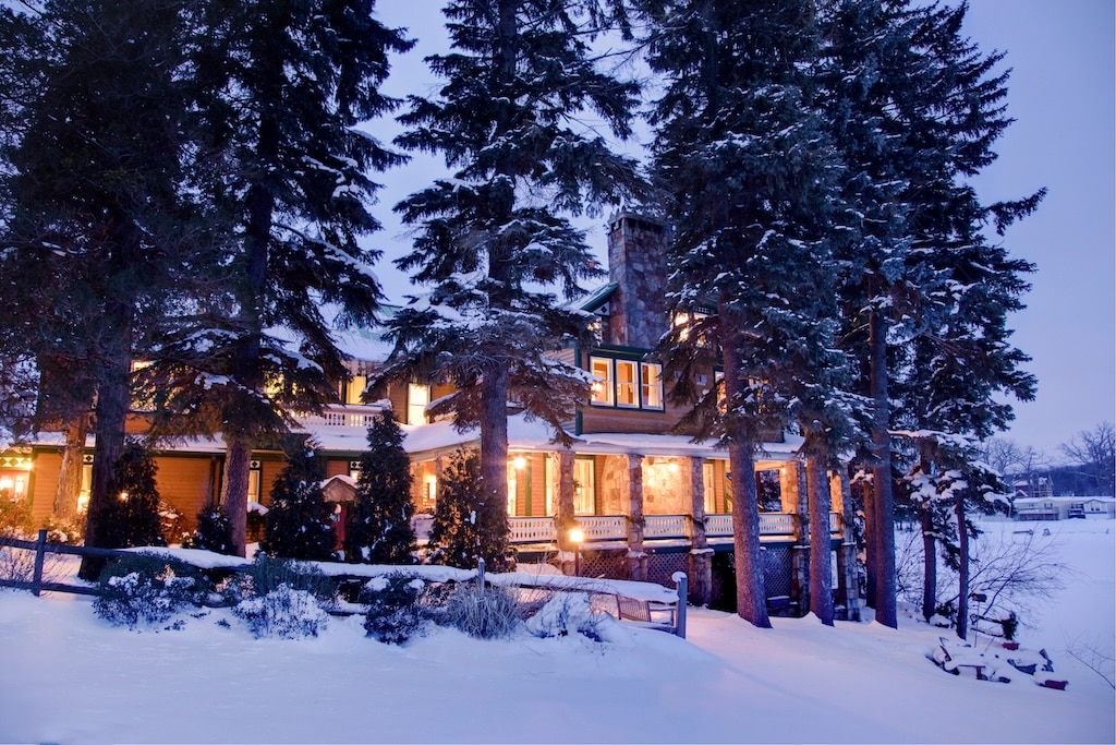 One of the best things to do in Deep Creek MD is stay at our Bed and Breakfast on the lake